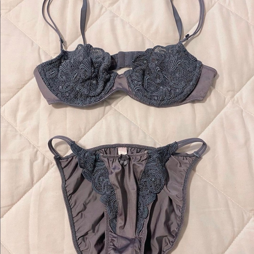 Victoria’s Secret set
